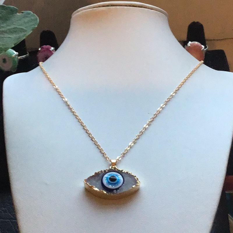 New White Turkish Lucky Evil Eye Pendant Golden Chain 20$